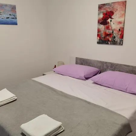 Apartman Rab-palit Palit